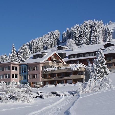 Ferien- Und Familienhotel Alpina 아델보덴 외부 사진